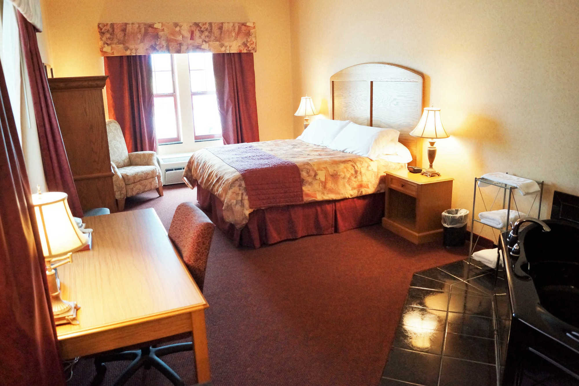 Norfolk Lodge & Suites, Ascend Hotel Collection Room photo