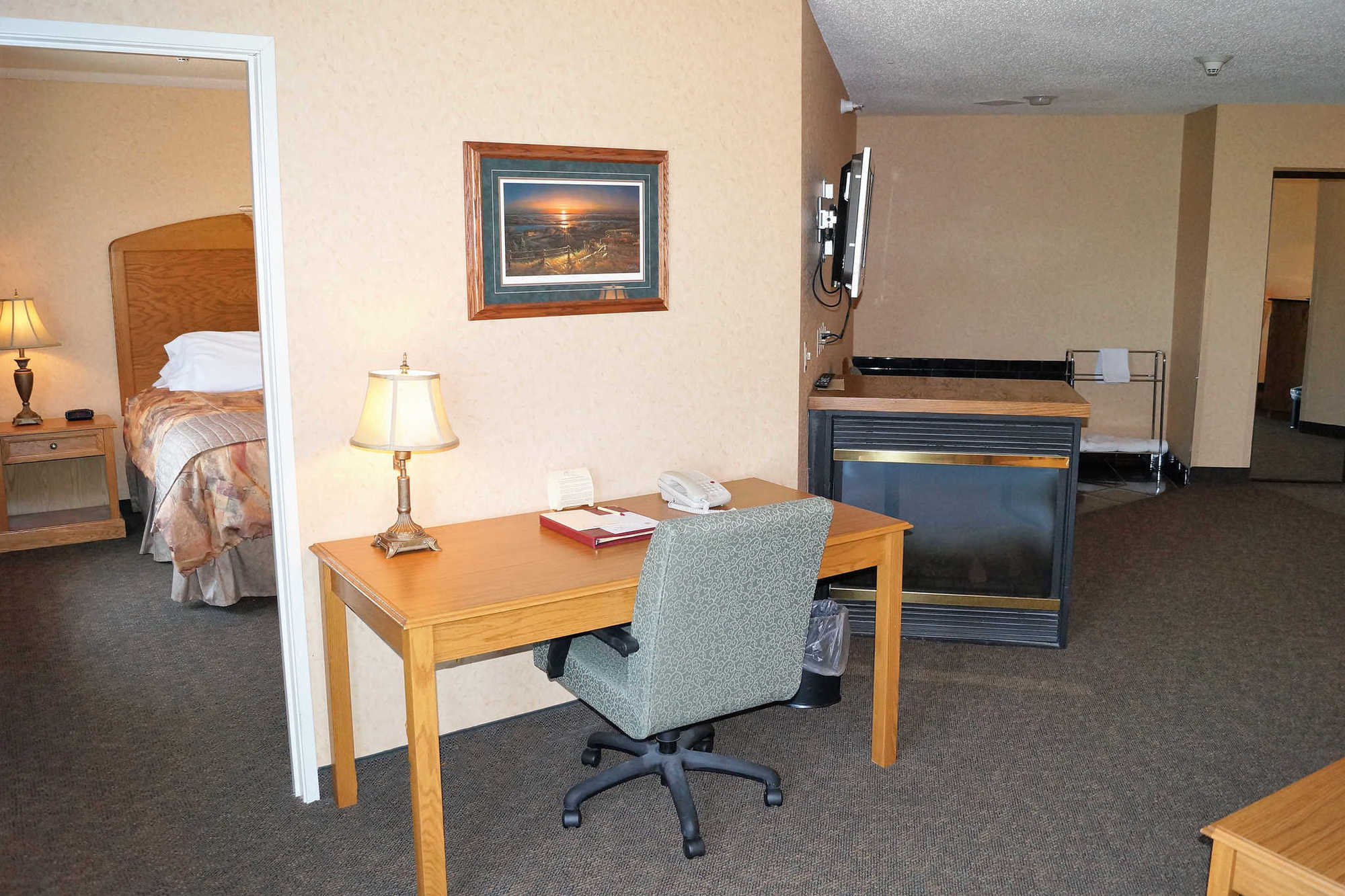 Norfolk Lodge & Suites, Ascend Hotel Collection Room photo